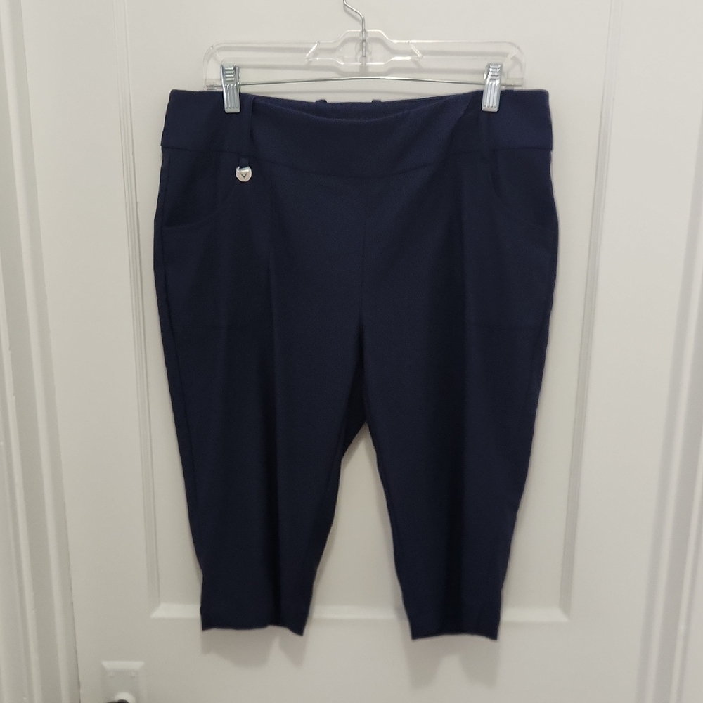Callaway Women's Stretch Bermuda Pull On Golf Shorts Size Large